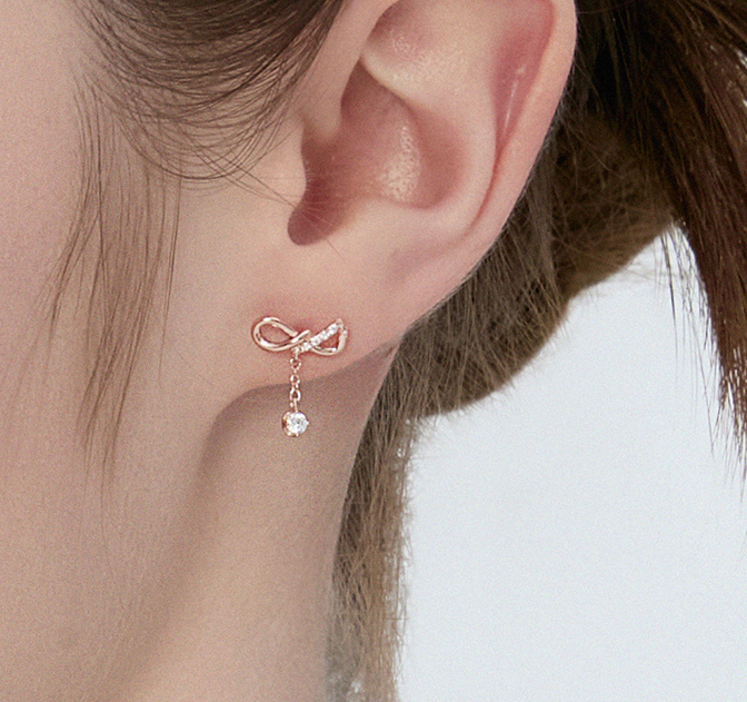 제이에스티나 ETER 귀걸이 착용 이미지