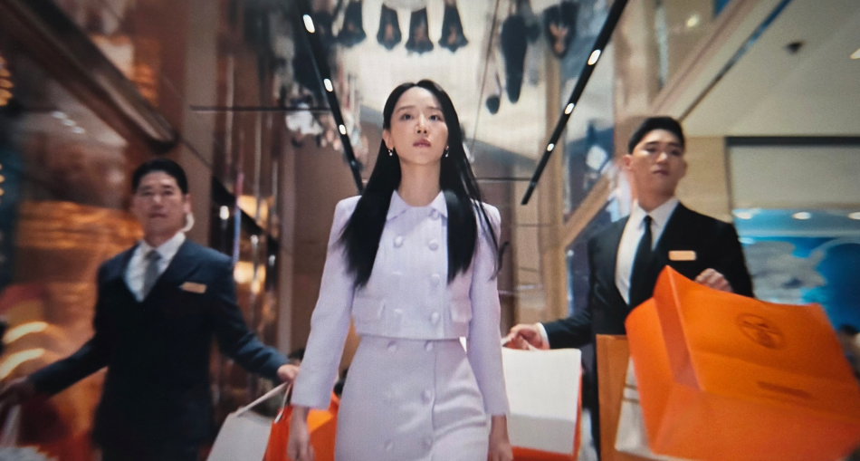 레이디 두아 1화 신혜선 라이트 퍼플 트위드 셋업 착용 장면